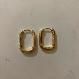 Square gold earrings